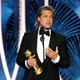 Brad Pitt 2.0 vrolijkt de sombere boel bij prijzengala’s weer een beetje op