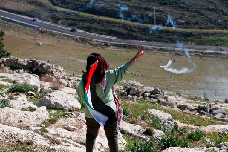 Een Palestijnse demonstrant in Nabi Saleh in januari. Beeld anp