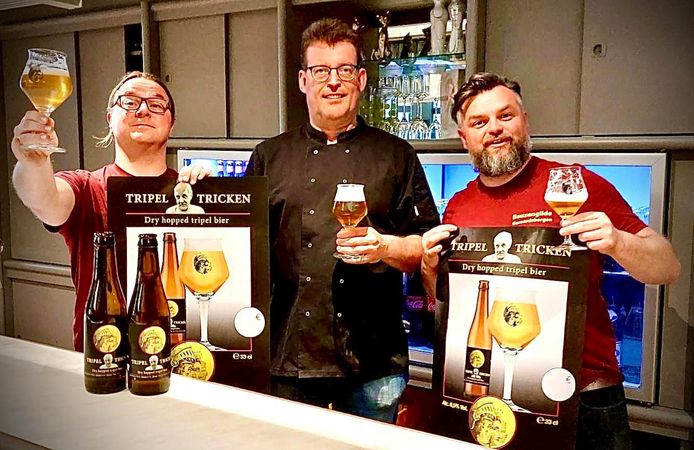 Geraardsbergen: De verkoop van het Reuzenbier leverde 2.000 euro op voor de ALS-liga.