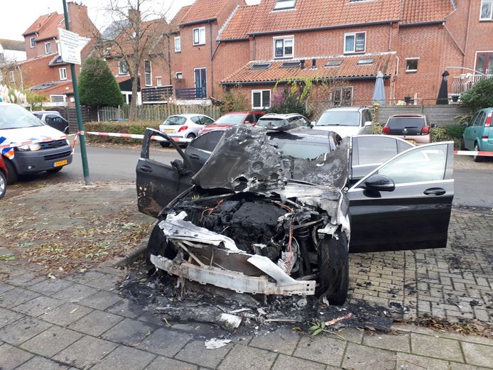 Auto in brand in Woerden