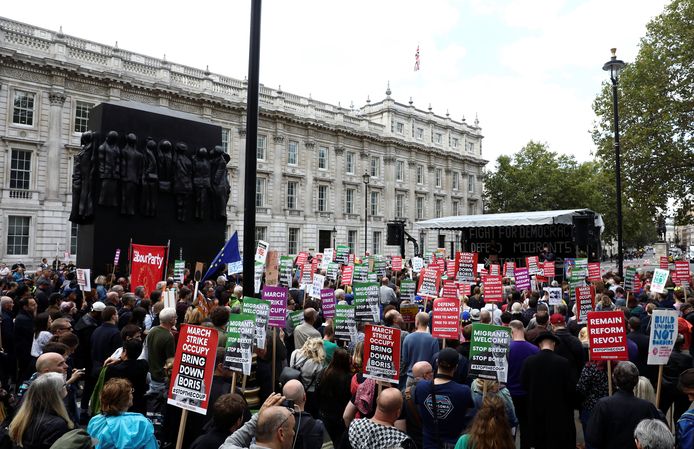 Anti-Brexit protestors take part in the "Stop the Coup" rally in Whitehall, London, Britain September 7, 2019. REUTERS/Simon Dawson