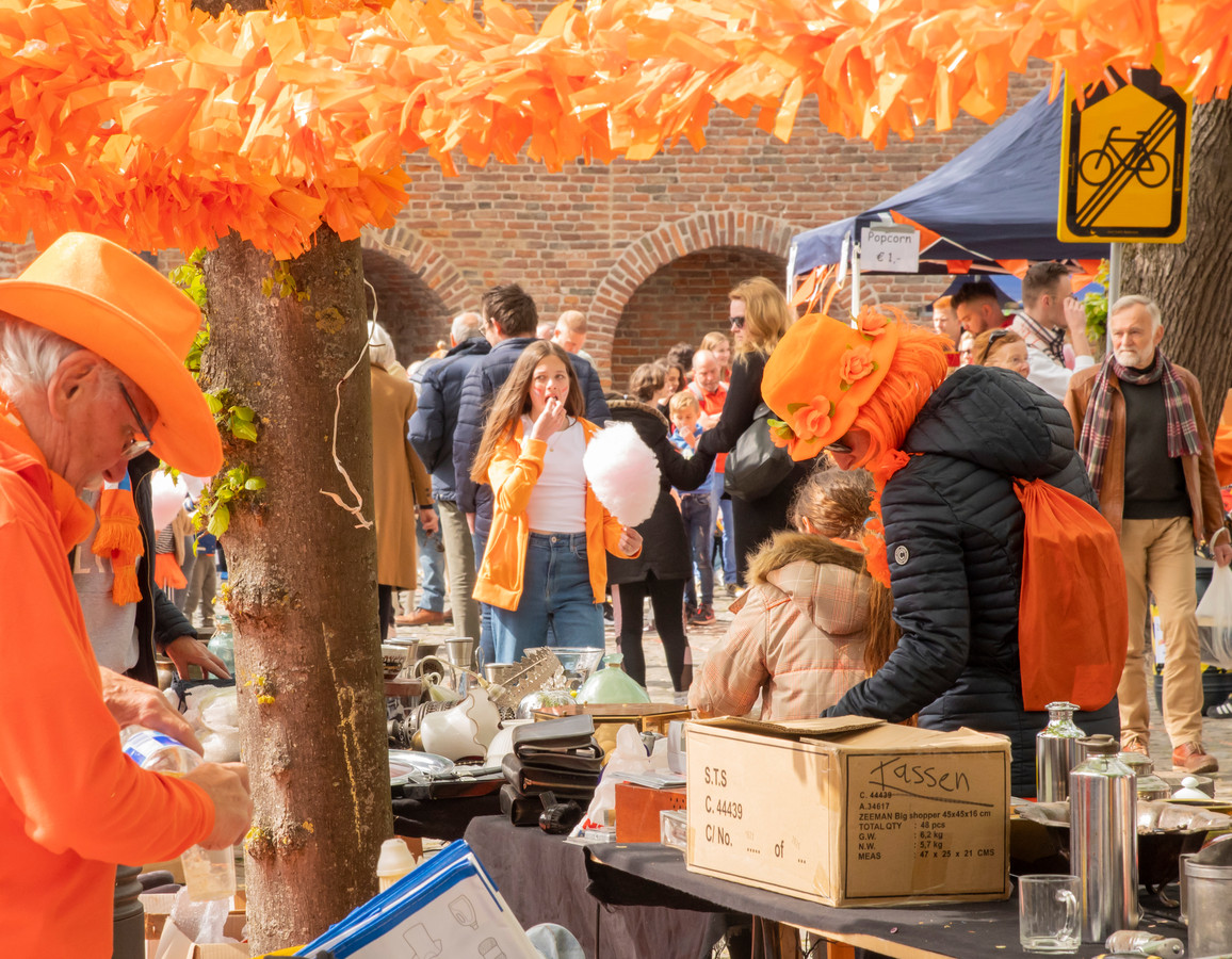 vijf-keer-vrijmarkt-op-de-veluwe-het-kostte-2-5-uur-om-alles-uit-te