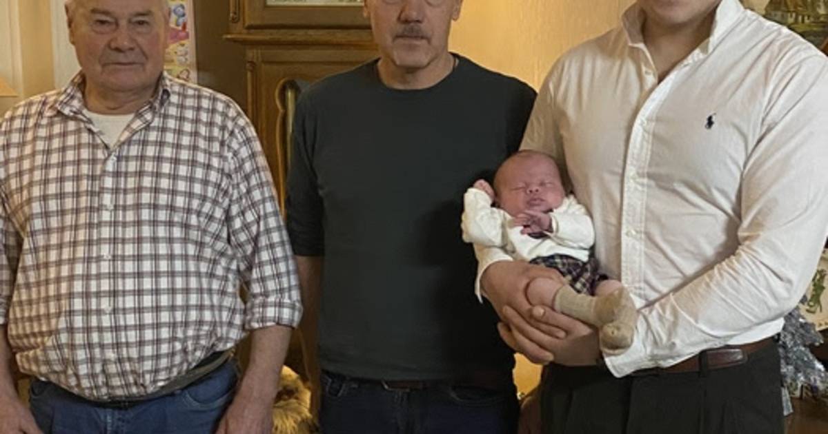 Baby César maakt mannelijk viergeslacht compleet | Heuvelland | hln.be