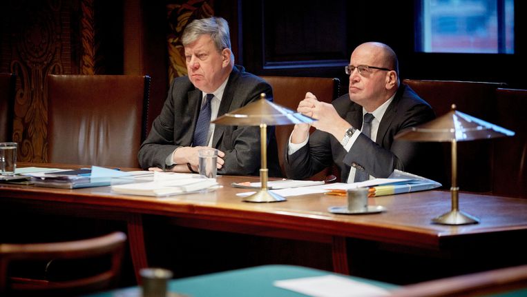 Opstelten en Teeven tijdens een debat in januari. Beeld anp