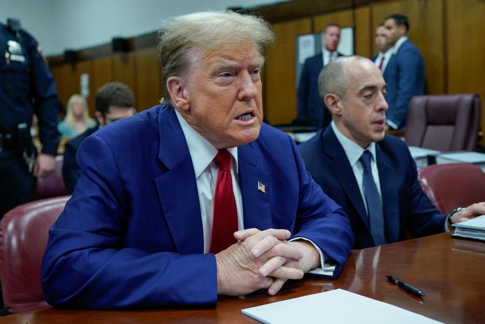 De Amerikaanse oud-president Donald Trump dinsdag in de rechtbank in Manhattan, New York.