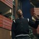 Gangsterrapper JoeyAK, gezocht voor schietpartij in Suriname, ontkent betrokkenheid