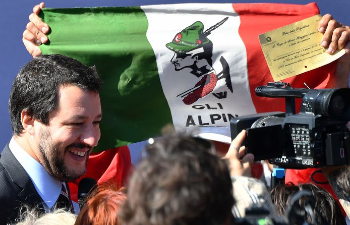 De nieuwe Italiaanse minister van Binnenlandse Zaken Matteo Salvini zegt dat hij geen ruzie wil met zijn EU-collega's.