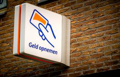 Politiek bezorgd over verdwijnen 24-uurs geldautomaat Ulvenhout