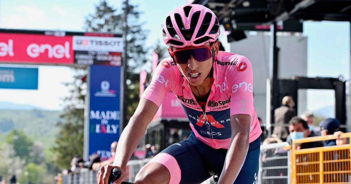 Wéér operatie voor Egan Bernal na zwaar trainingsongeval.