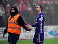 Van “een echte schande” tot “het is vijf voor twaalf”: ex-spelers Anderlecht veroordelen gedrag van paars-witte fans op Sclessin