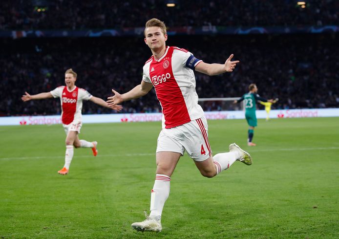 Matthijs de Ligt leverde Ajax veel geld op.