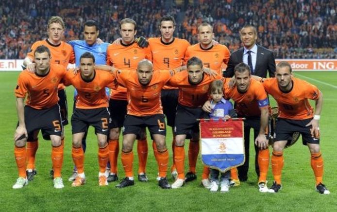 Oranje Neemt Afscheid Van Van Bronckhorst Foto Ed Nl