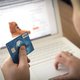 Vooral reizen en kleding populair onder Nederlandse webwinkelaars