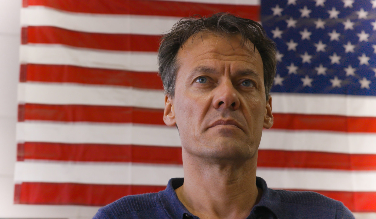 Tijs van den Brink keert terug naar christelijke Trump-stemmers in God, Jesus, Trump! Beeld EO