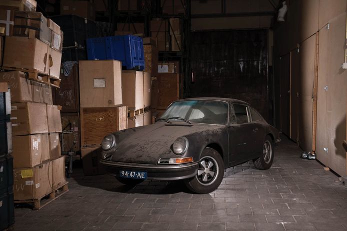 De Porsche van Prins Claus staat nog altijd op het originele Nederlandse kenteken