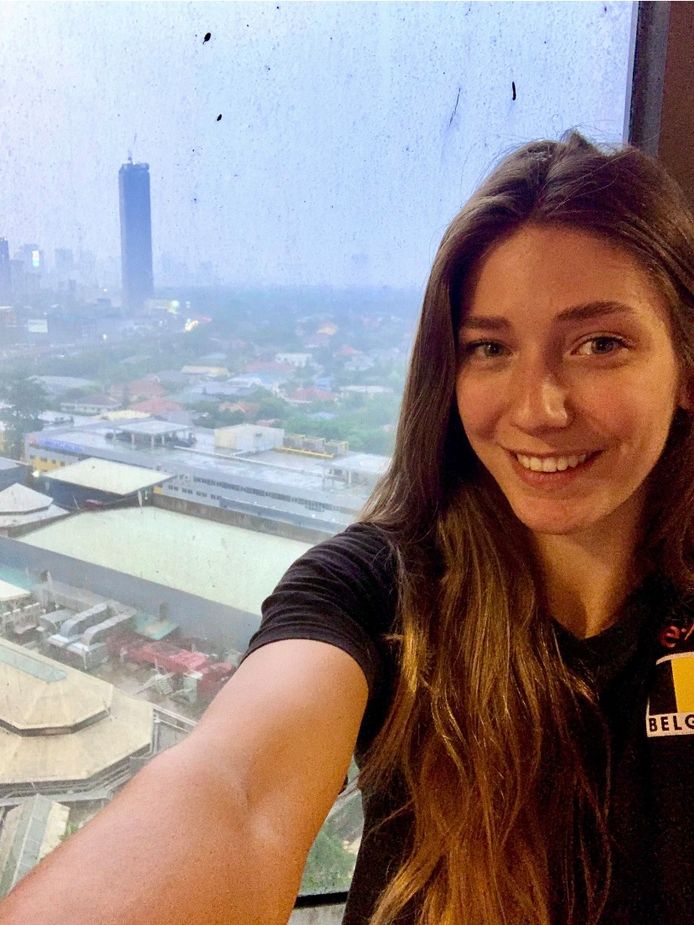 Silke Van Avermaet zit in quarantaine - “met een mooi uitzicht op de skyline” - op een hotelkamer in Quezon City.