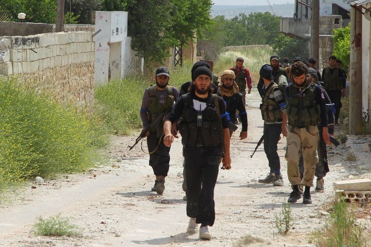 Syrische rebellen nabij Idlib. Beeld reuters