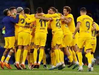De landstitel als balsem: hoe sportief succes de enorme financiële zorgen bij FC Barcelona even doet vergeten