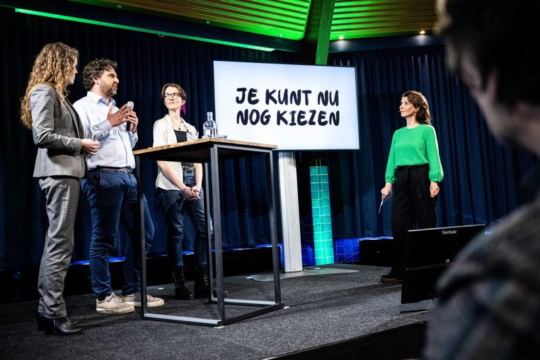 Vlnr. prof. Dr. Ingrid Visseren-Hamakers (kandidaat voor de Eerste Kamer), Rick van de Pol (lijsttrekker Waterschap Aa en Maas) en Nikky Hamerslag (lijsttrekker Noord Brabant) houden een panelgesprek tijdens de aftrap van de verkiezingscampagne van de Partij voor de Dieren (PvdD). Rechts partijleider Esther Ouwehand. Beeld ANP