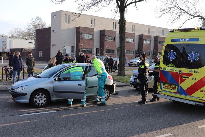 Kop-staartbotsing in Waalwijk.