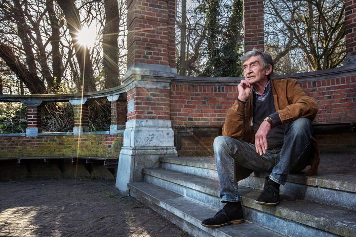 Thomas Ross presenteert nieuwste boek dat zich in Den Haag afspeelt met ...