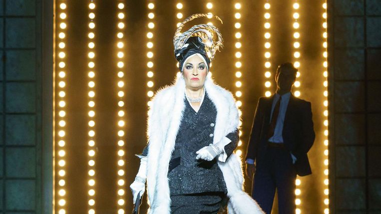 Ria Jones als Norma Desmond in Sunset Boulevard. 'Andrew beloofde me de rol voor als er ooit een revival zou komen.' Beeld Manuel Harlan