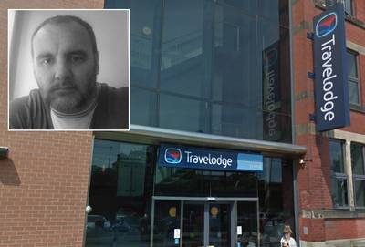 Hotel ziet man met dochter (14) aan voor pedofiel en belt politie