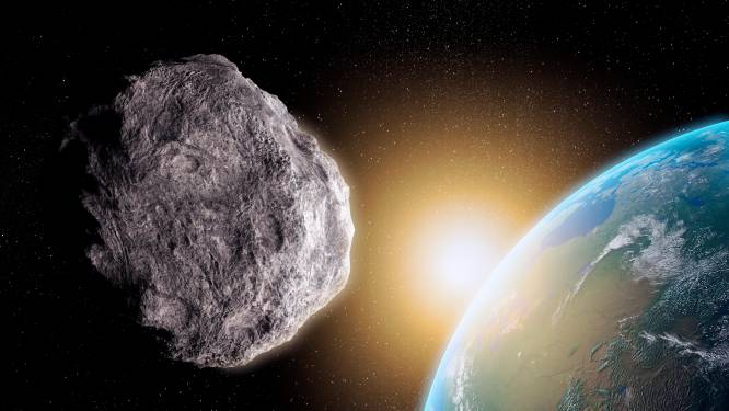 Superasteroïde scheert zo dicht langs de aarde dat die met een kleine telescoop te zien is