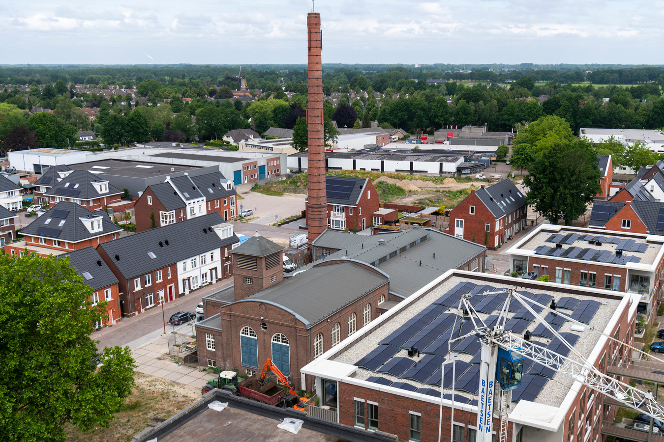 De woningbouw in KVL Dorp rukt op tot aan de randen van het verpauperde bedrijventerrein Kerkhoven.
