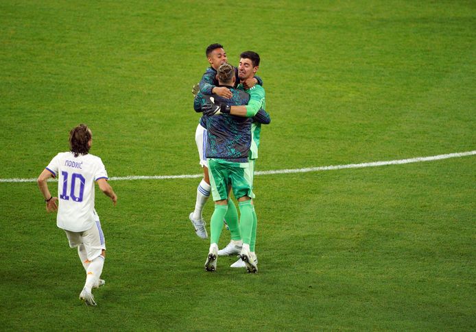 📷 Le joli cadeau du Real Madrid à ses Diables Rouges et ses