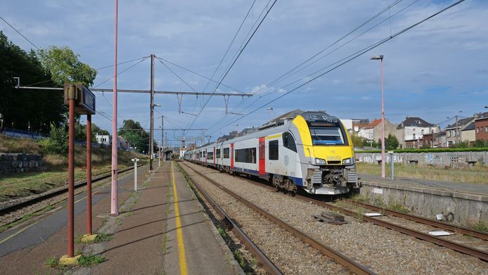 NMBS haalde een mooi resultaat in de zomervakantie, maar toch blijft 2022 een moeilijk jaar, klinkt het in een persbericht.