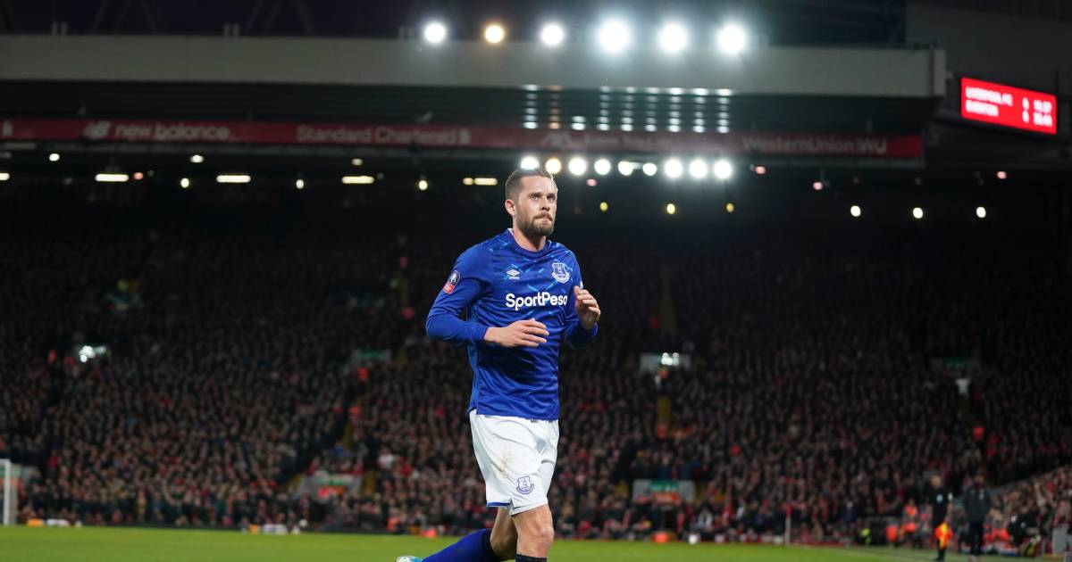 everton s sigurdsson lives in hiding in safehouse after arrest for sex offense foreign football netherlands news live