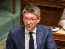 Disparition des distributeurs de billets: le ministre Dermagne met en garde le secteur bancaire