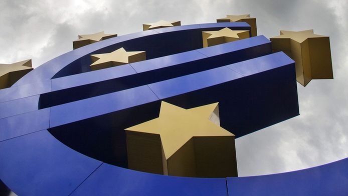Eurostandbeeld voor de Europese Centrale Bank in Frankfurt