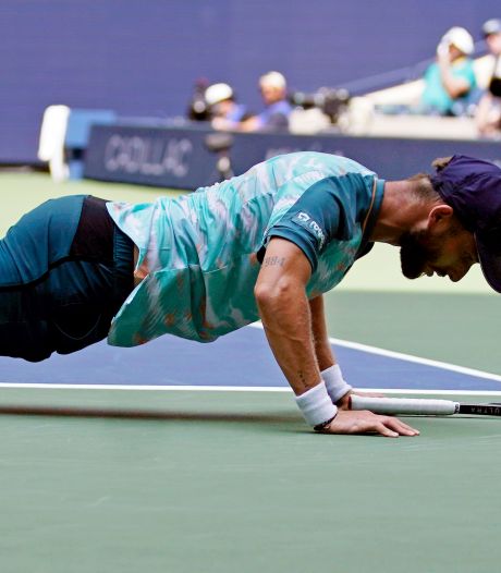 Casper Ruud door naar kwartfinales US Open, Corentin Moutet laat zijn spierballen zien