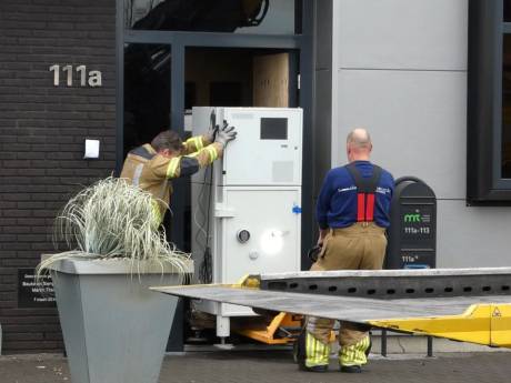 Versleutelde berichten leiden politie naar metaalrecyclingbedrijf in Enschede: pand uitgebreid doorzocht