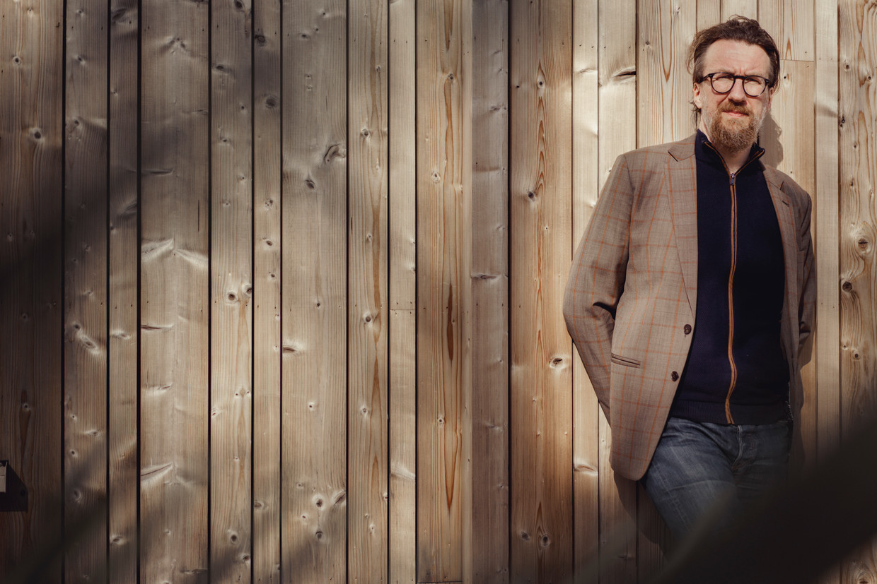 Professor Ronny Buffaerts: 'Laagdrempelig werken is niet per se de oplossing.' Beeld © Stefaan Temmerman