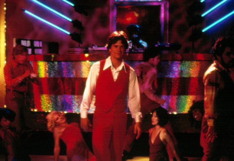 Eddie Adams in de Hot Traxx Disco in ‘Boogie Nights’. Beeld 