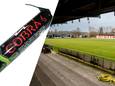 De vuurwerkbom bestond uit enkele zware Cobra's. / De aanslag gebeurde op de jeugdterreinen van Beerschot, aan Fort 4 in Wilrijk