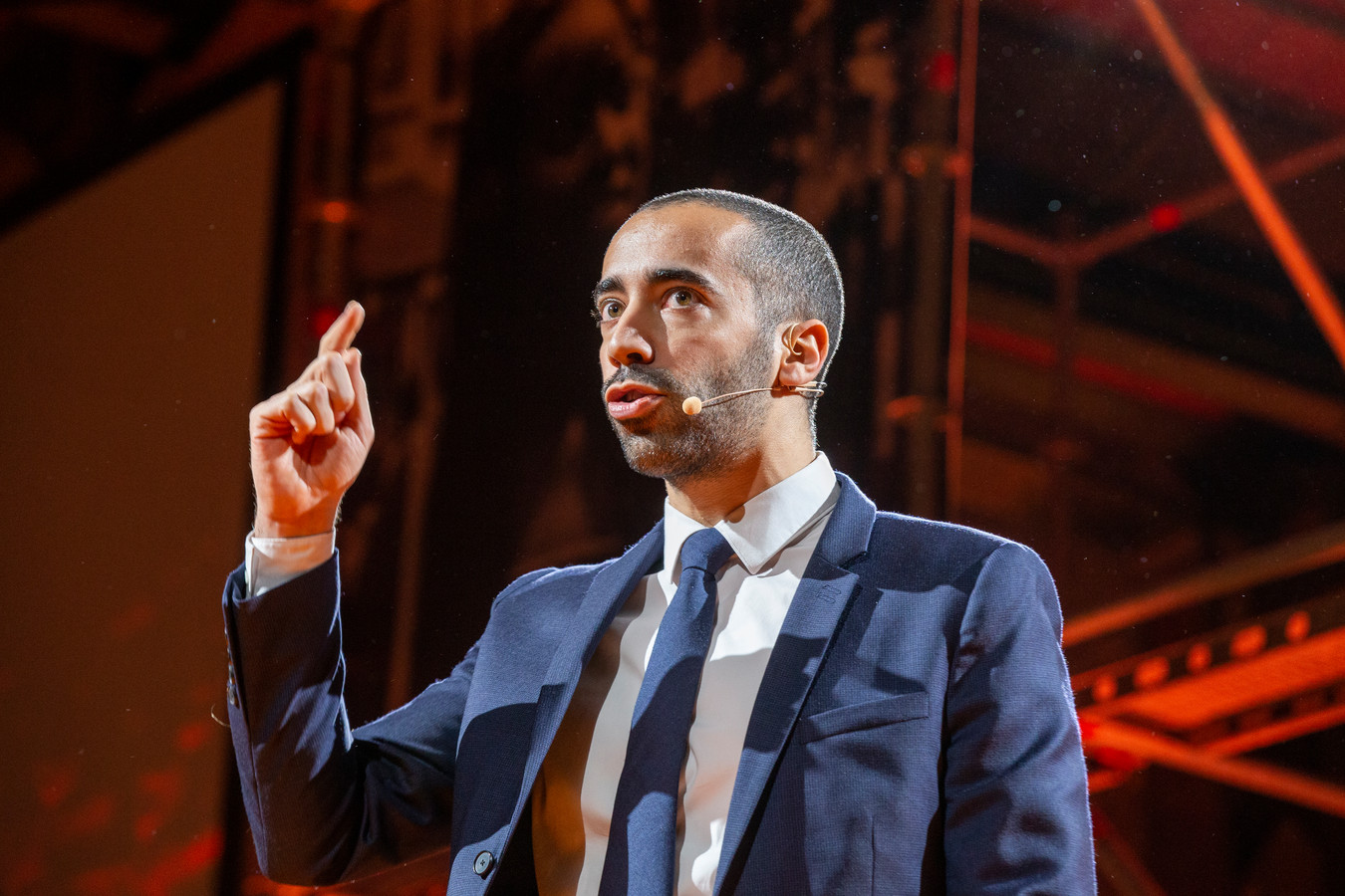 Sammy Mahdi komt mee klinken op het nieuwe jaar tijdens receptie van CD