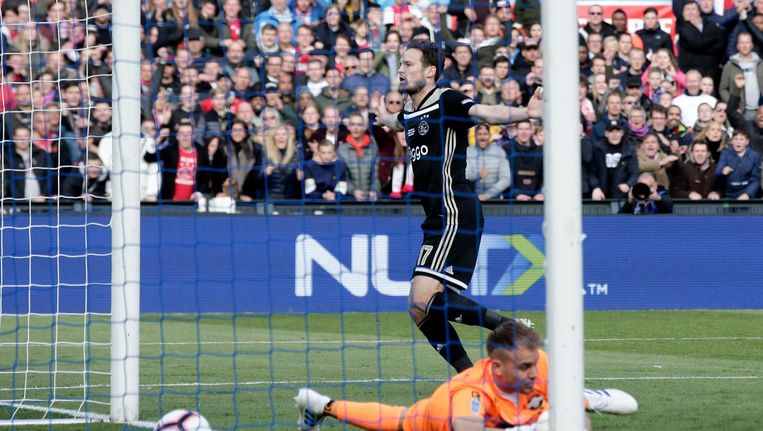 Ajax Verslaat Willem Ii Met 4 0 In Finale Knvb Beker Het Parool