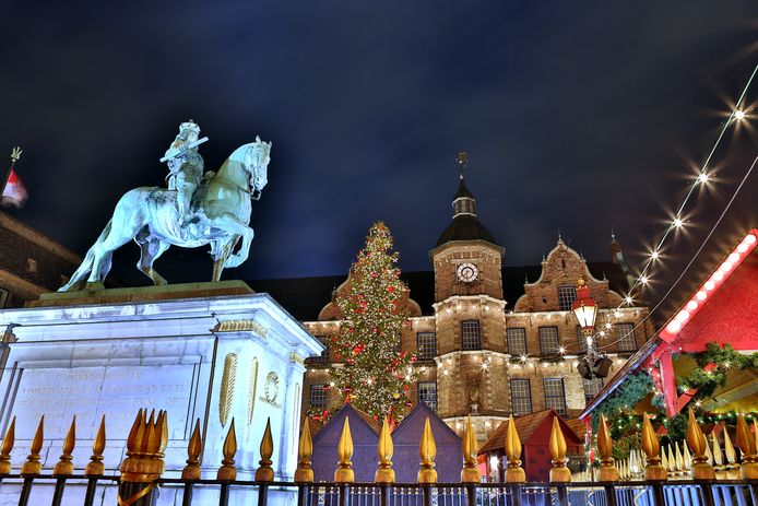 Illustratiebeeld van de kerstmarkt in de Duitse stad Düsseldorf.