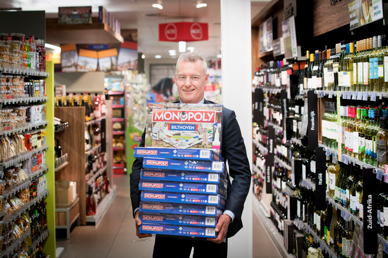 Gert van de Plussupermarkt, de man met een garage ín de Jumbo, staakt de strijd Foto
