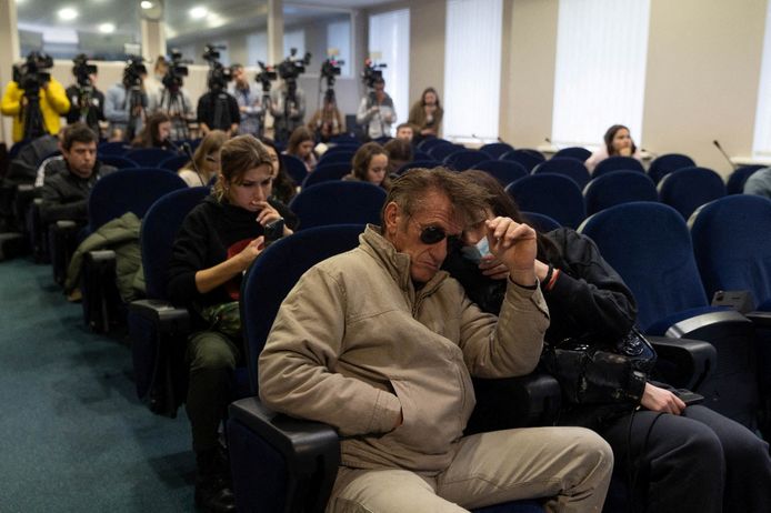 Sean Penn a assisté à un point de presse au bureau présidentiel à Kiev, en Ukraine, le 24 février 2022.
