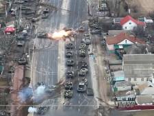 Prise en embuscade, une colonne de tanks russes doit battre en retraite