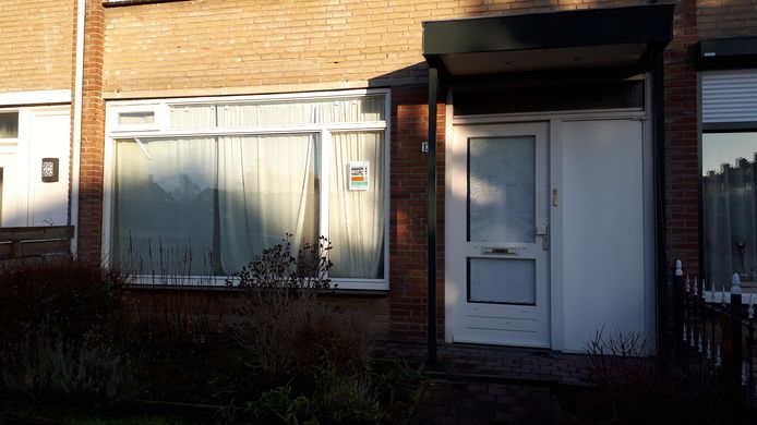 De leegstaande woning aan Grimbergen in Steenbergen. Tot halverwege 2018 was in het pand een groep arbeidsmigranten gehuisvest. Dat zorgde voor veel overlast bij de buren.