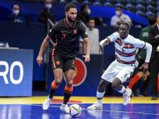 Zaalvoetballers behouden ondanks nederlaag tegen wereldkampioen Portugal zicht op kwartfinale EK