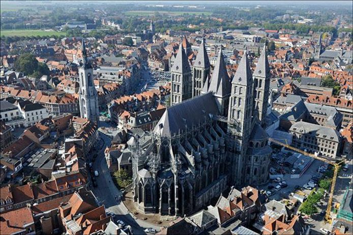 Tournai: la cathédrale Notre-Dame et le beffroi 






PICTURE NOT INCLUDED IN THE CONTRACT