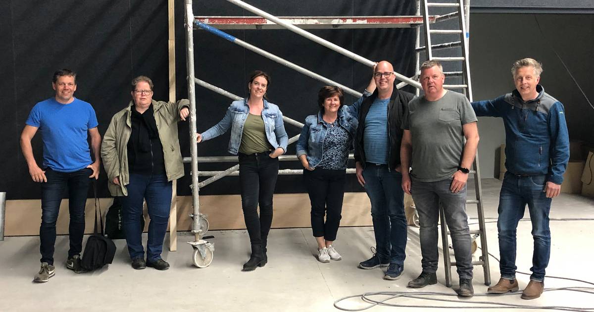 Nieuw bestuur Stichting voor Sociaal en Cultureel Werk in De Krim