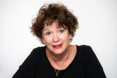 Vrouwen mogen nu 100 jaar stemmen maar de verhoudingen zijn nog altijd ongelijk, zegt deze hoogleraar